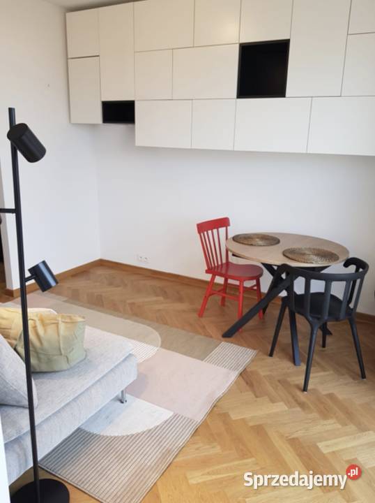 Przytulna kawalerka na Pradze Północ