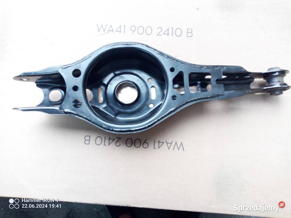 Toyota CHR 14 hybryda 2024 tylne prawe Wahacze Wyrzysk
