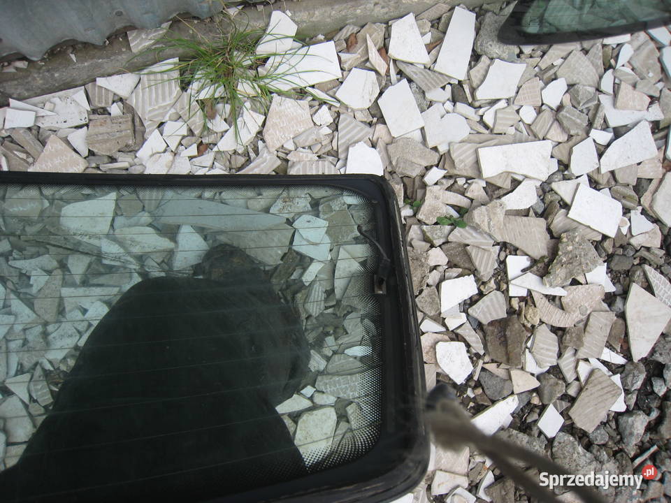 Szyba tylna klapy bagażnika Volkswagen Golf III Kraków