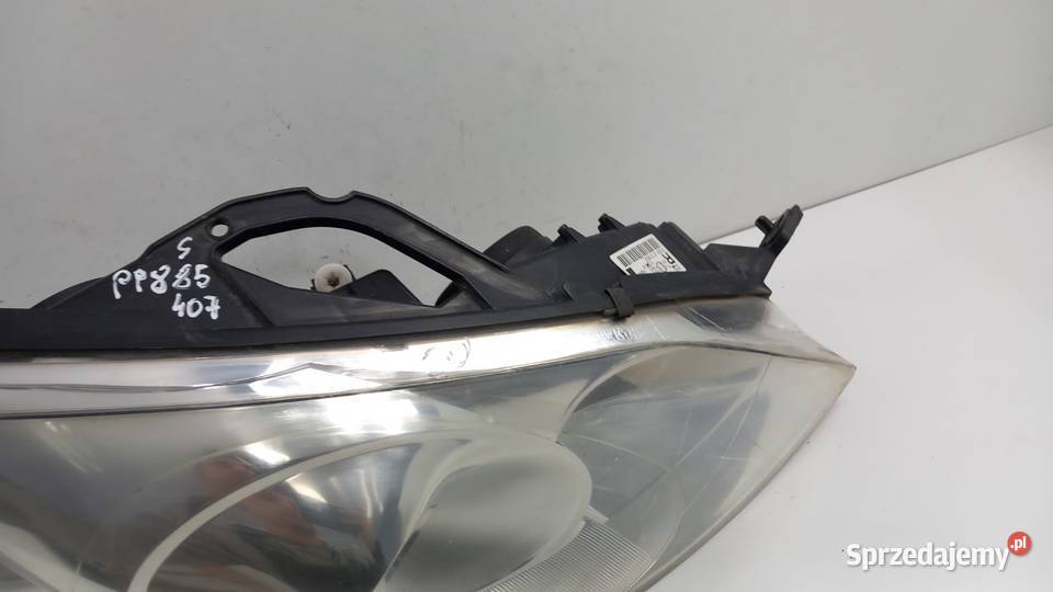 PEUGEOT 407 LAMPA PRZÓD PRAWA SOCZEWKA EU Zbierkowo