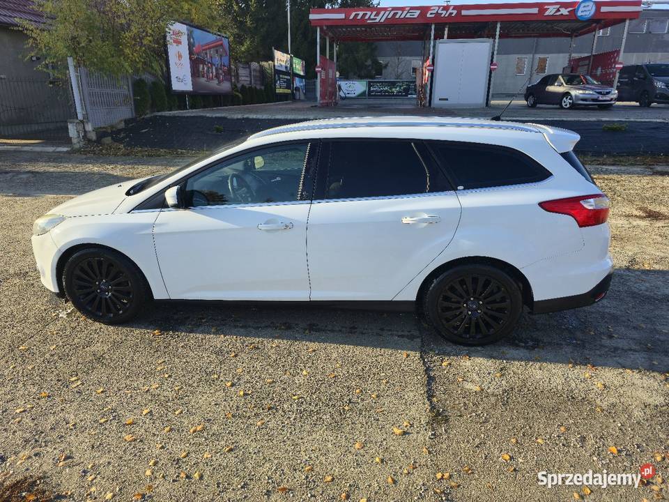 Ford Focus mk3 20 tdci hak Kunki