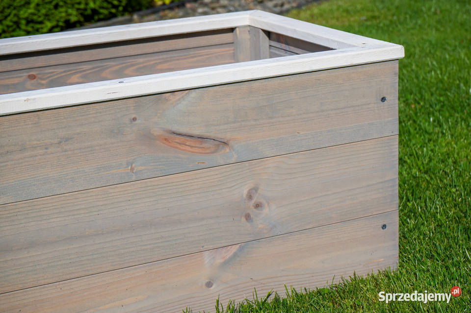 Drewniana donica ogrodowa Trzemeśnia