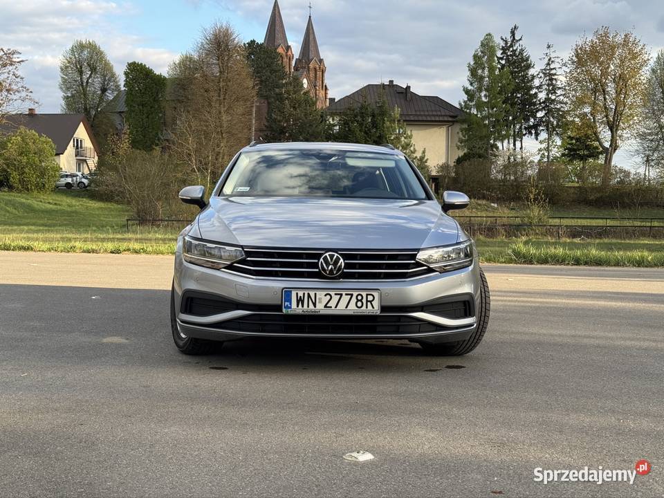 Volkswagen Passat B8 15 2022r 15 TSI DSG Leoncin