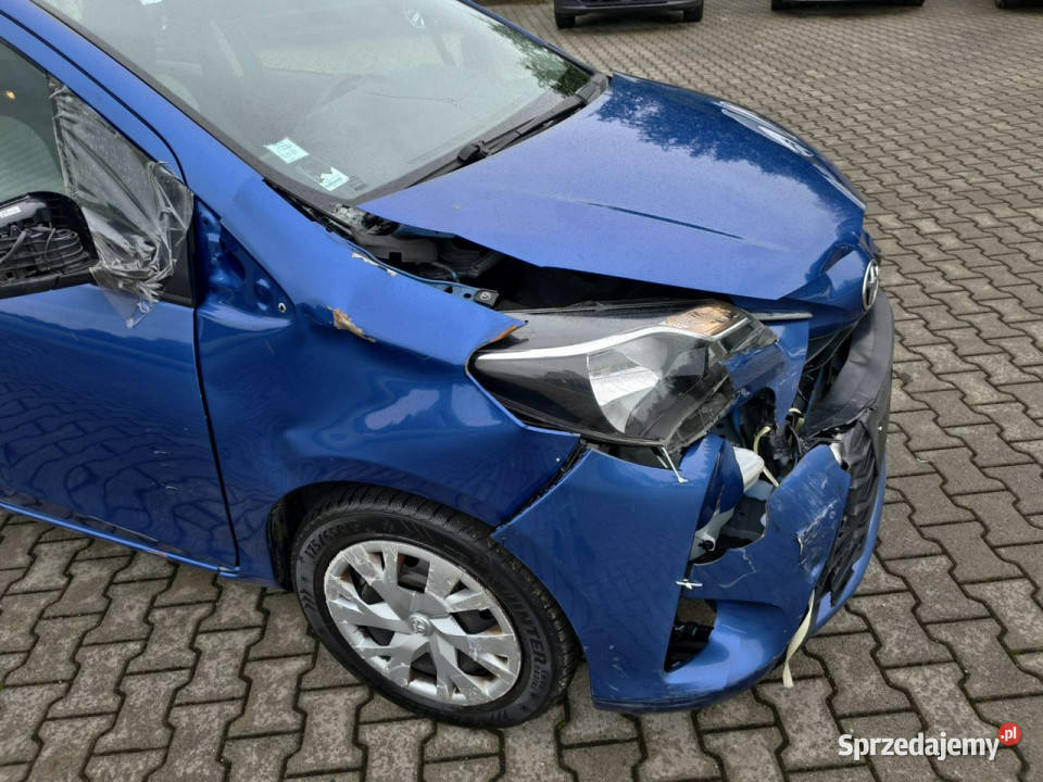 Toyota Yaris 10 benzyna 72 CIĘŻAROWY 2OSOBOWY 4/5 Kęty