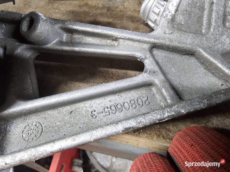 Triumph 955 sprint mocowanie podnóżek prawy dolnośląskie Jelenia Góra