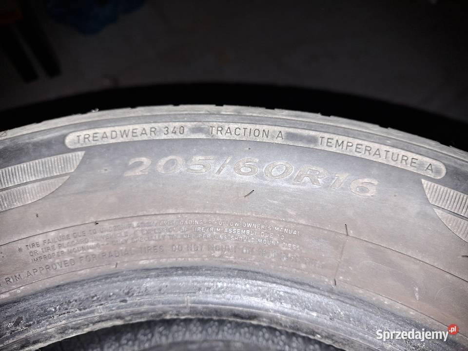 Opony 16 Dunlop Sport bluresponse Toruń sprzedam