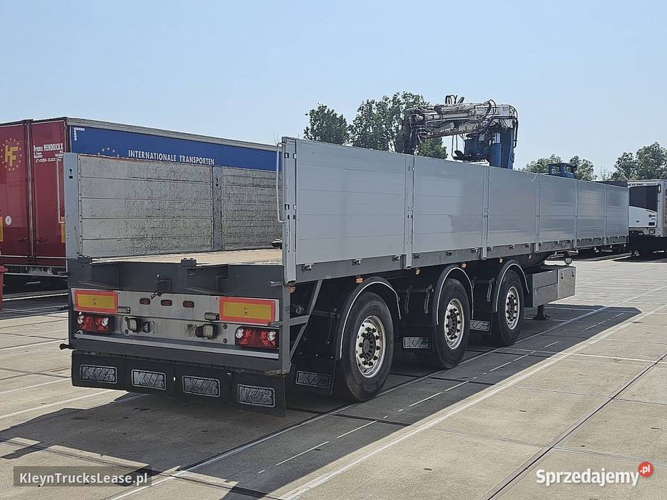 Kwb P393STIR1 HIAB 130 R skrzyniowy 2003