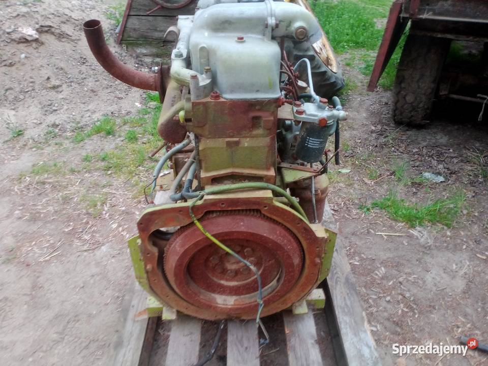 Sprzedam silnik 4cylindrowy Czechy