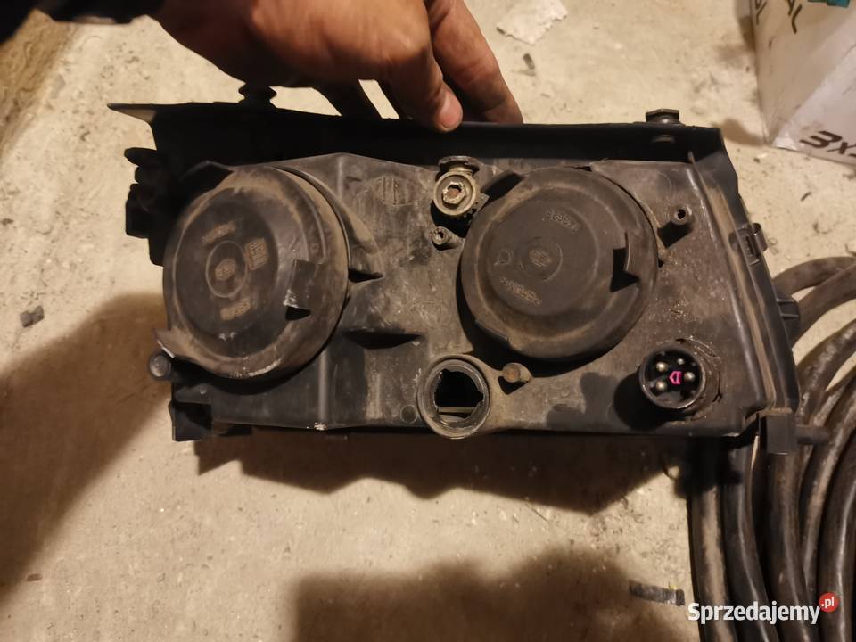 Lampa lewa passat b5 xenon Oświetlenie sprzedam