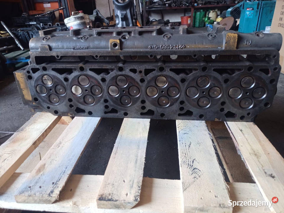 Claas Xerion Cat C9 głowica cylindrów 2134360 Jastrzębniki