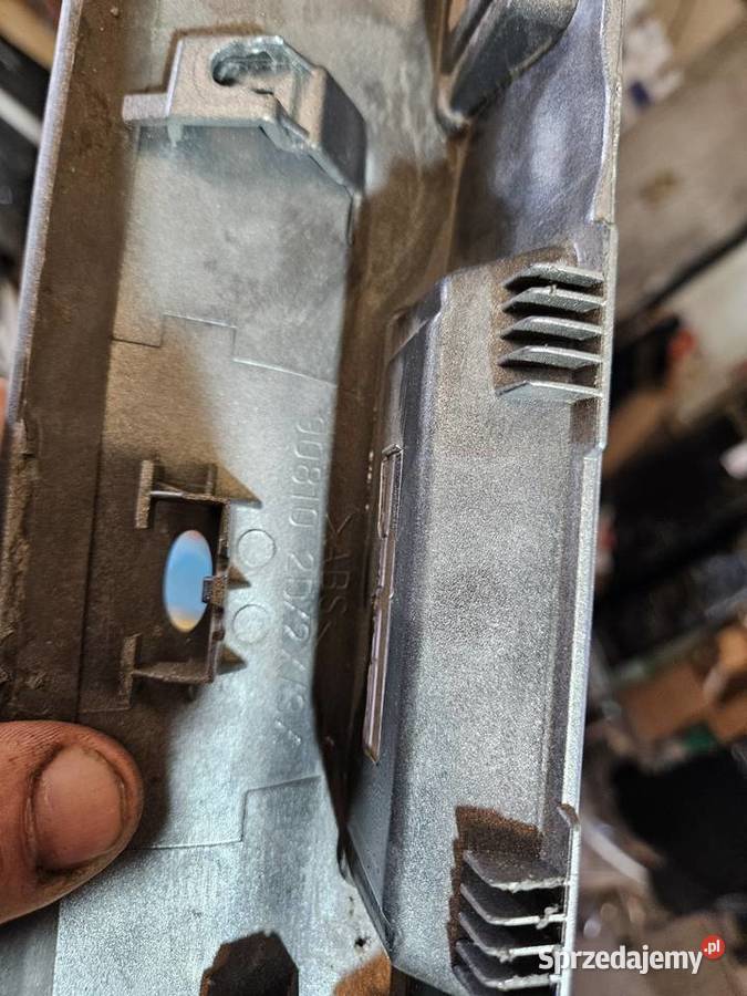 NISSAN QASHQAI I J10 BLENDA KLAPY BAGAŻNIKA TYŁ Międzychód