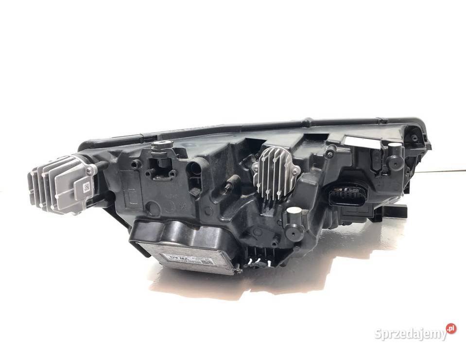 SKODA OCTAVIA IV 4 5E4 2022r REFLEKTOR LAMPA