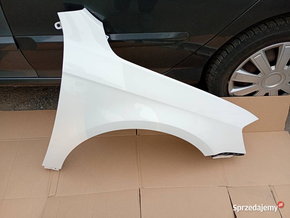 Błotnik prawy VW Passat B7 LB9A wielkopolskie