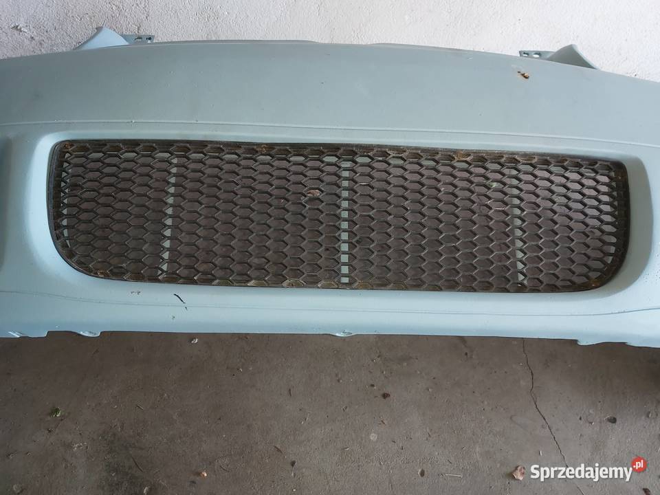 Sprzedam zderzak ori r32 z kratkami nieuszkodzony Walce