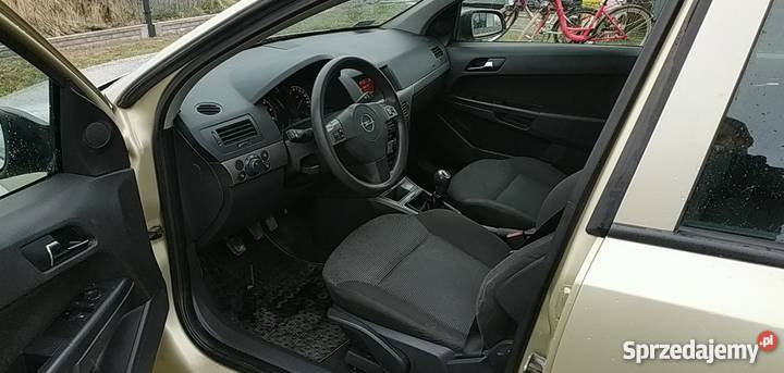 Opel ASTRA H 17 cdti 80 ISUZU