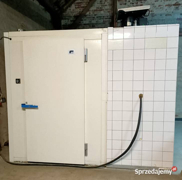 Duża komora chłodnicza 25 x 4m Gastronomia