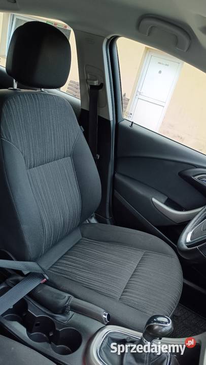 Opel astra 14 benzyna mały przebieg super stan sprzedam