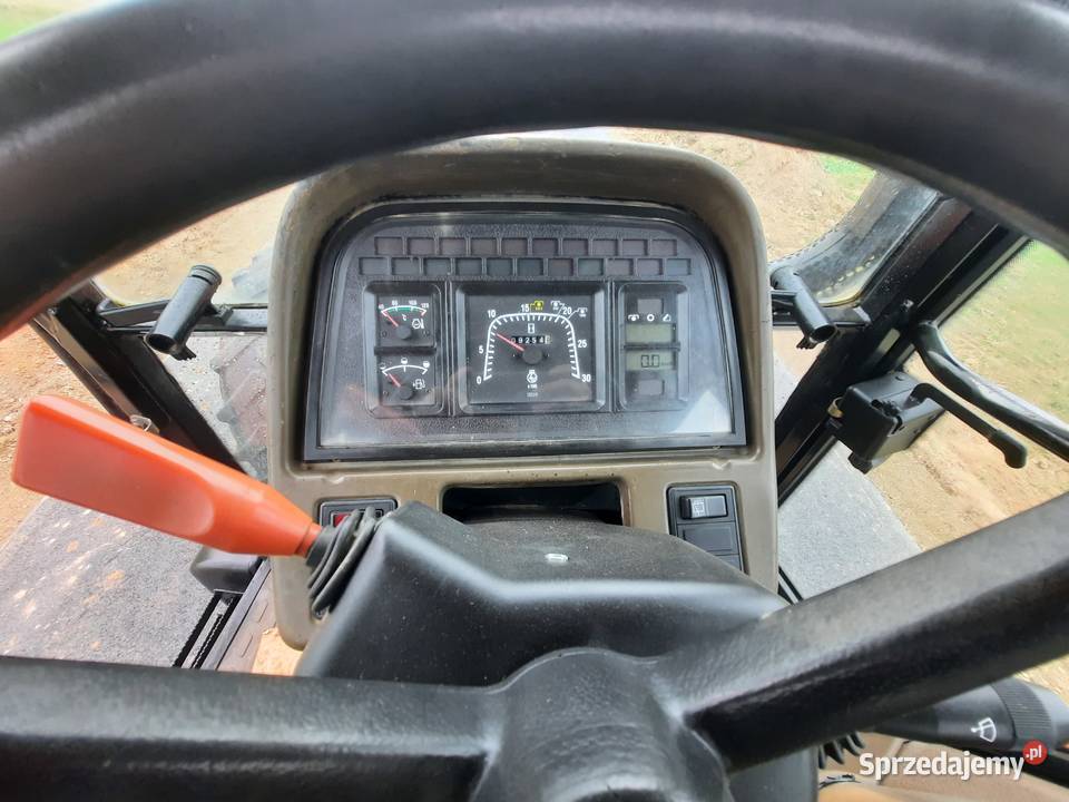 Holland M100 skrzynia mechaniczna 1996r ładny Ciągniki Strzyżewice