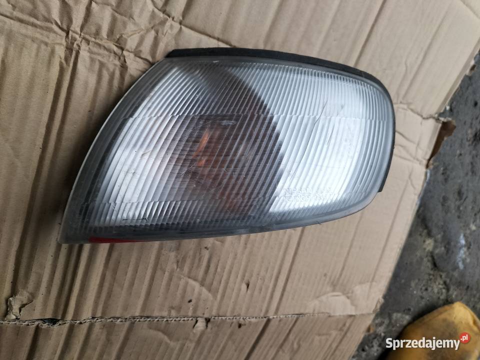 KIERUNKOWSKAZ MIGACZ LEWY Nissan Almera Kamień-Kolonia