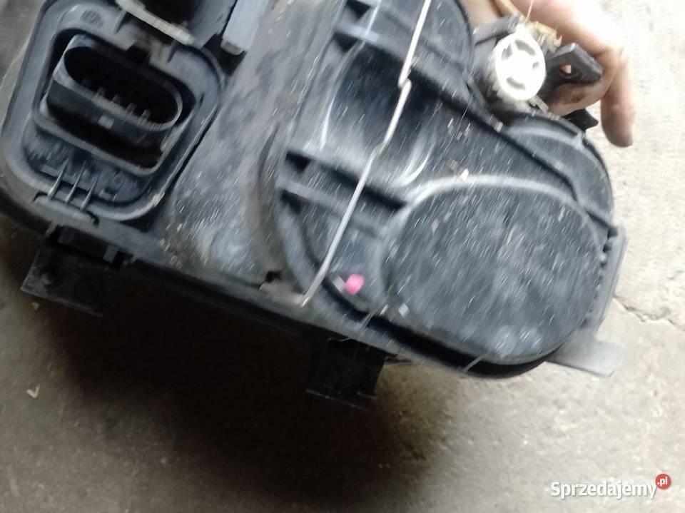 Lampa prawa przednia golf 4 Oświetlenie Nowy Dwór