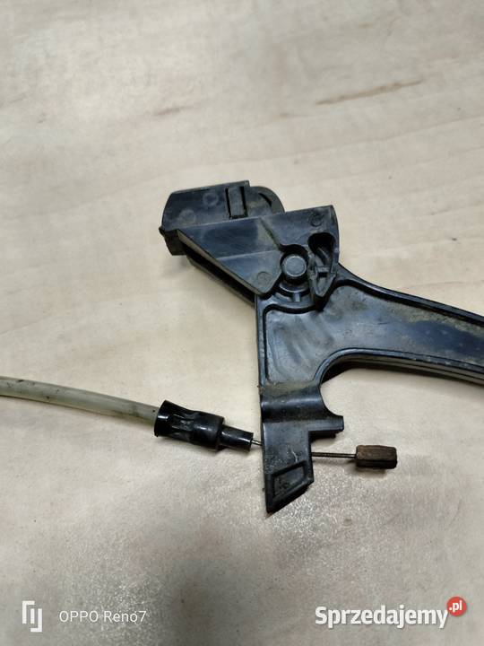 Dźwignia uchylania maski przód Fiat 126p Części samochodowe Łubno