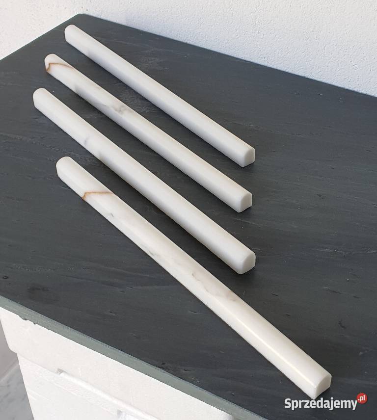 Wałek marmurowy drkoracyjny ścienny Bianco Bielawa sprzedam