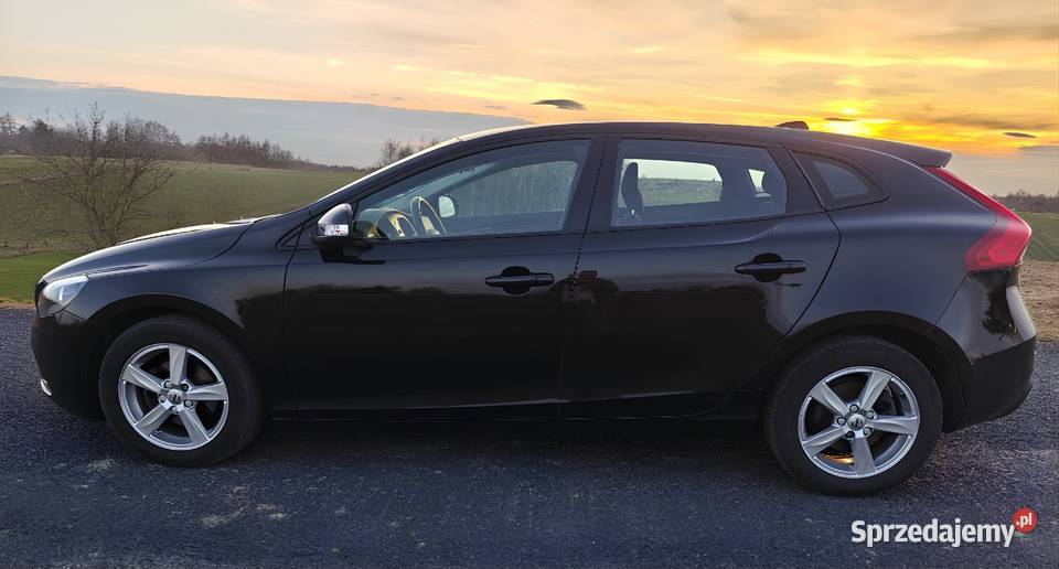 Volvo V40 2016 120 1 9693 Diesel Nawigacja manualna Lublin sprzedam