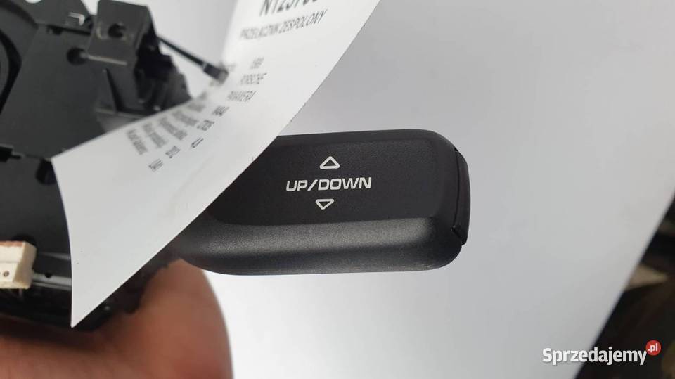 PRZEŁĄCZNIK ZESPOLONY 97061304301 PANAMERA 970 osobowe Pozostałe Lipno