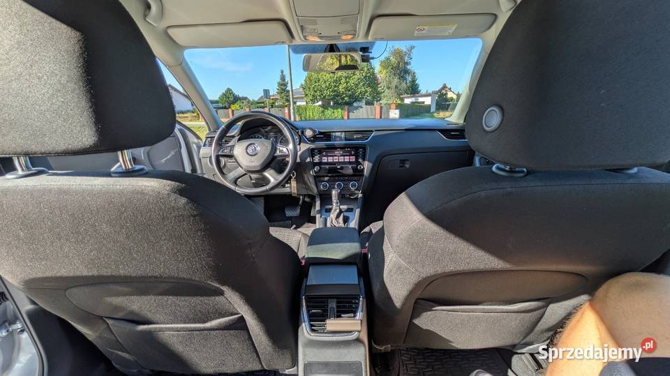 Skoda Octavia III 16TDI DSG Polski salon centralny zamek Poznań
