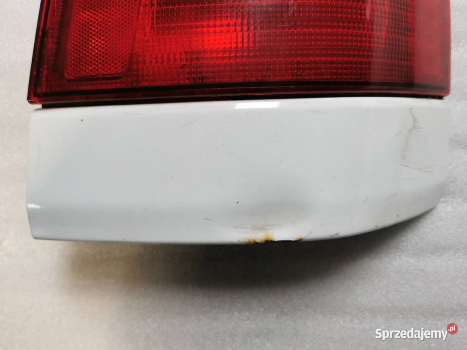 Lampa Prawy Tył Tylna Prawa Subaru Forester I SF Wyszków