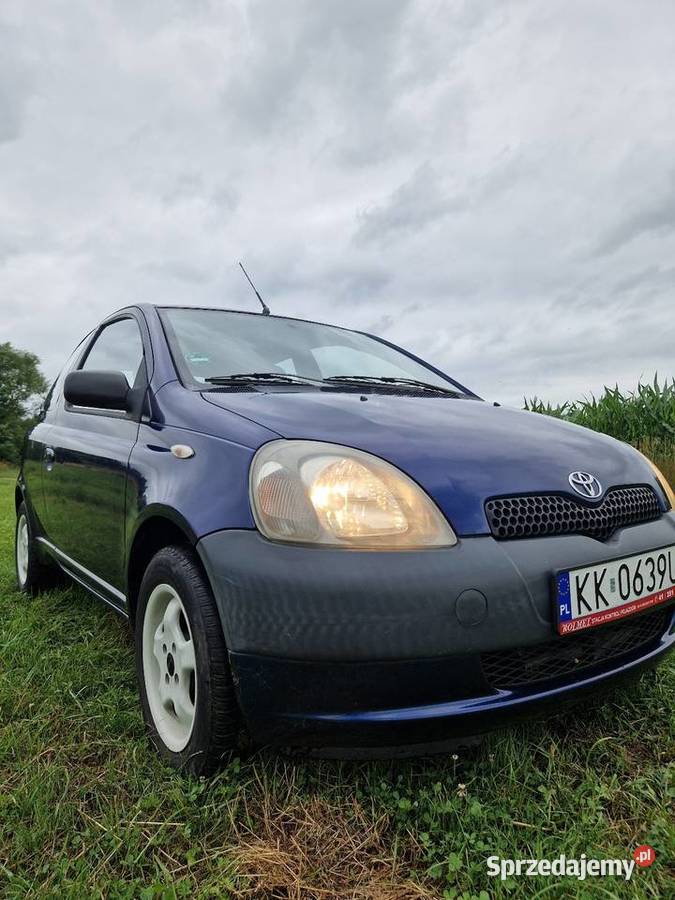Toyota yaris 10 benzyna w super stanie długie Hatchback Motoryzacja małopolskie Oświęcim