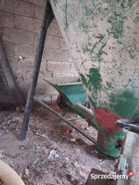 Mieszalnik pasz tona silnik 10kw kompletny nieuszkodzony Sobota sprzedam