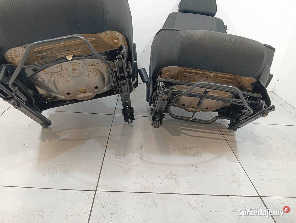 FOTELE LEWY PRAWY PRZÓD KPL 3D Fiat Punto II świętokrzyskie