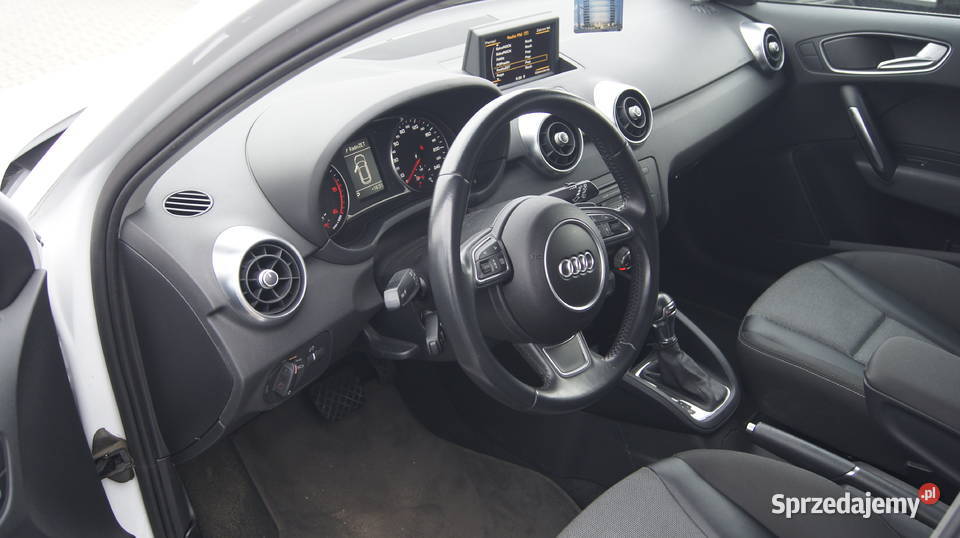 AUDI A1 AUTOMAT 95 Rok produkcji 2015 A1 Warszawa