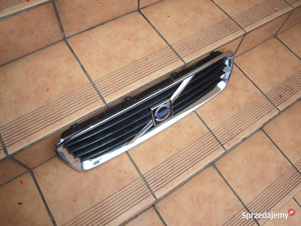 Volvo C30 grill chrom atrapa przód 2006 2010r wielkopolskie Kalisz