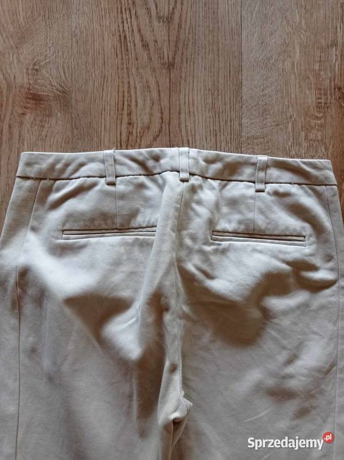 Beżowe spodnie Reserved Hajnówka