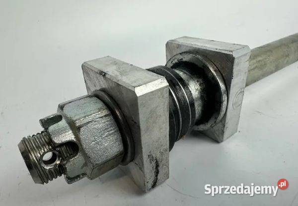 Oska koła tylnego Kawasaki Z900 410680619 Ośki