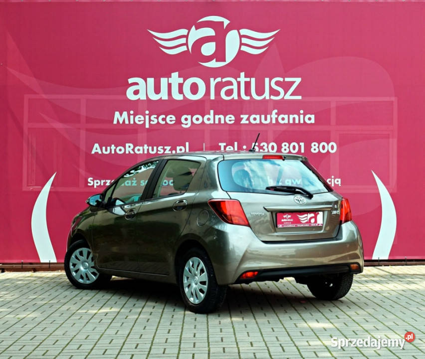 Toyota Yaris Prywatna Automat Salon III 20112019 nieuszkodzony Warszawa