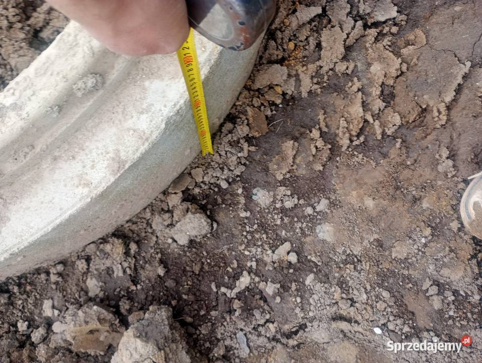 Pokrywa plus krąg Skalice