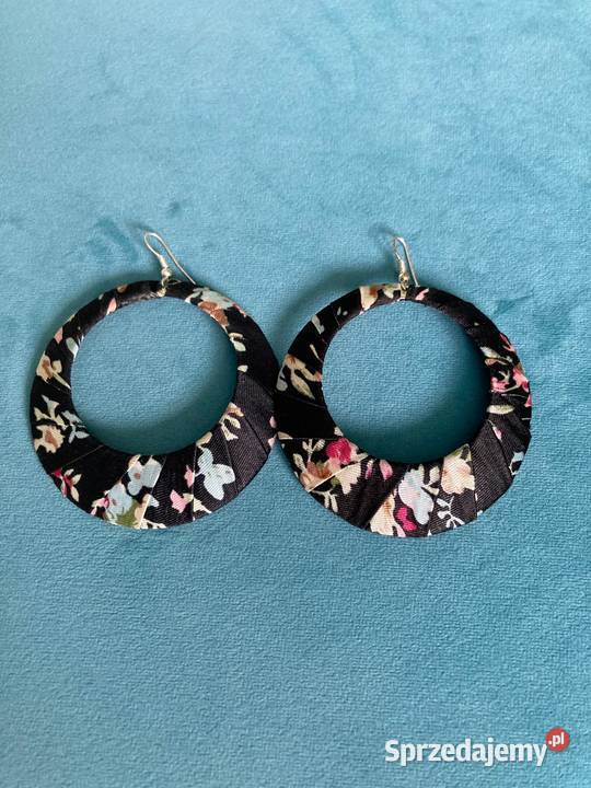 Duże piękne materiałowe kolczyki koła kwiatki Kolczyki