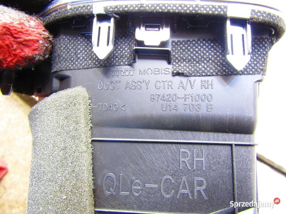 RAMKA KRATKA ŚRODKOWA NAWIEWU KIA SPORTAGE IV osobowe