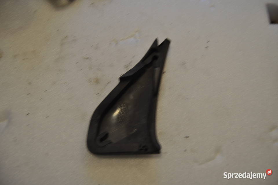 VW T5 osłona zaślepka błotnika prawa 7H0857538A Sierakowice
