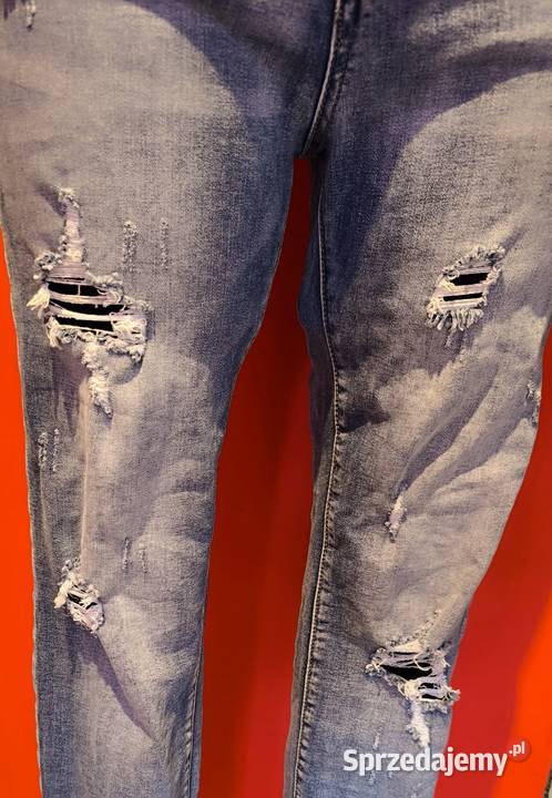Jeansy dziurami Bolesławiec