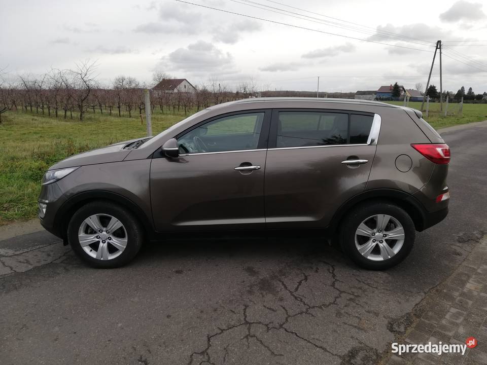 Kia Sportage 16Benzyna LED zadbana wielkopolskie Sompolno