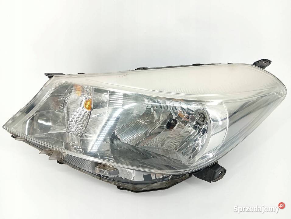 LAMPA PRZÓD LEWA EUROPA Toyota Yaris III