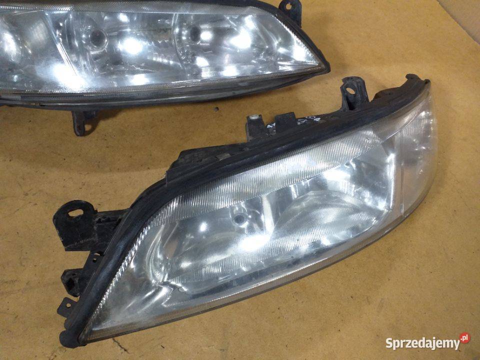 134G OPEL VECTRA B Reflektor Lampa przednia lewa świętokrzyskie Włoszczowa