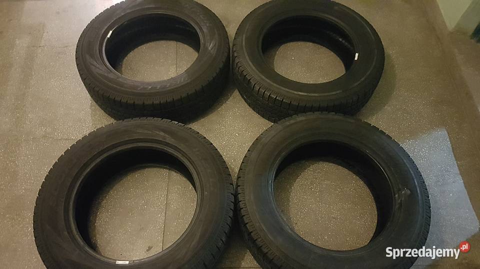 Opony zimowe PIRELLI 225 65 R17 Scorpion komplet Samochodowe Lublin
