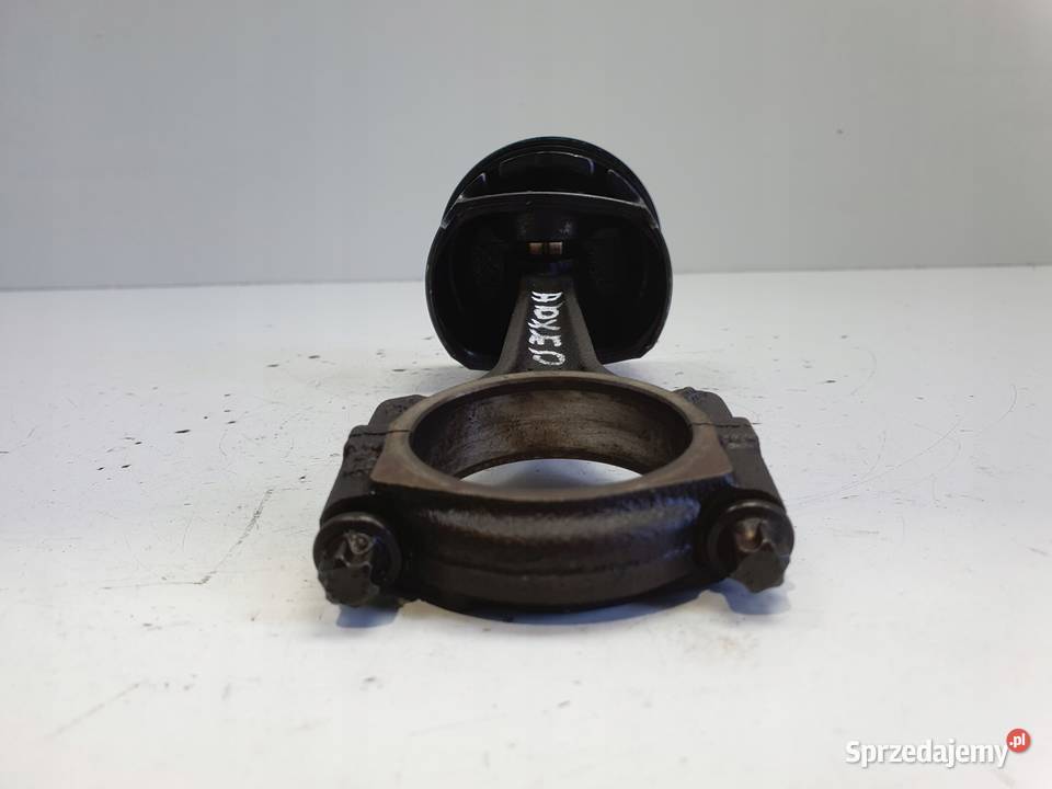 Opel Corsa D lift 10 12V TŁOK KORBOWÓD A10XEP Rudka