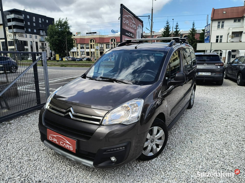 Citroen Berlingo BEZWYPADKOWY Hakoryg lakier sprzedam
