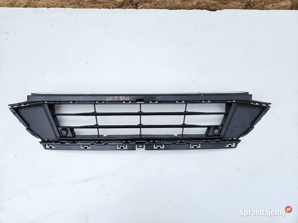 BMW 2 F45 F46 LIFT LCI KRATKA ŚRODKOWA ZDERZAKA wielkopolskie Międzychód